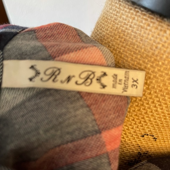 RNB - Picture 3 of 3